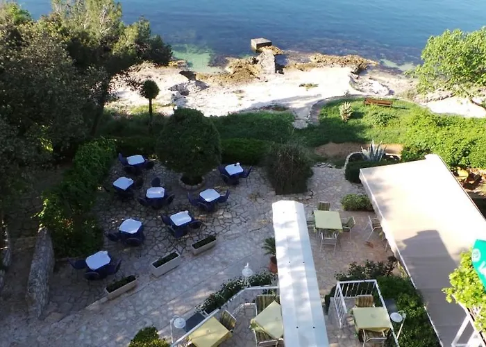 In With Sea View, Balcony, Air Conditioning, Wifi 81-1